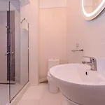 Aquarium 2 *